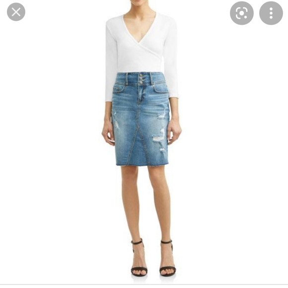 Express distressed denim pencil skirt - Picture 9 of 12